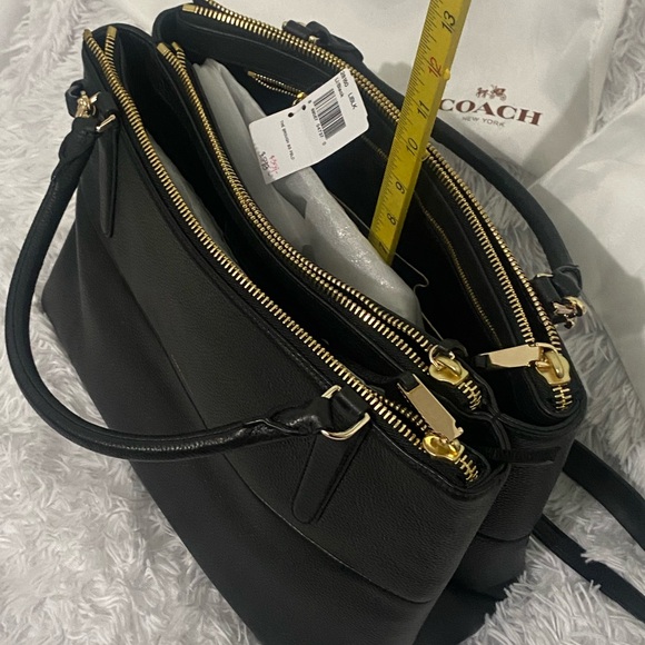 COACH PURSE 👜 - Picture 14 of 15